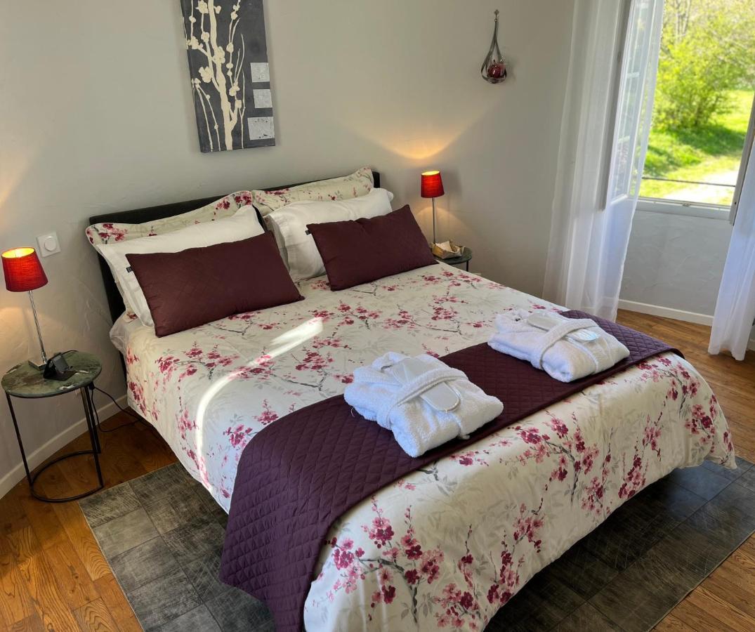 Ancien Haras De La Tour Bed & Breakfast Lamothe-Landerron Екстериор снимка