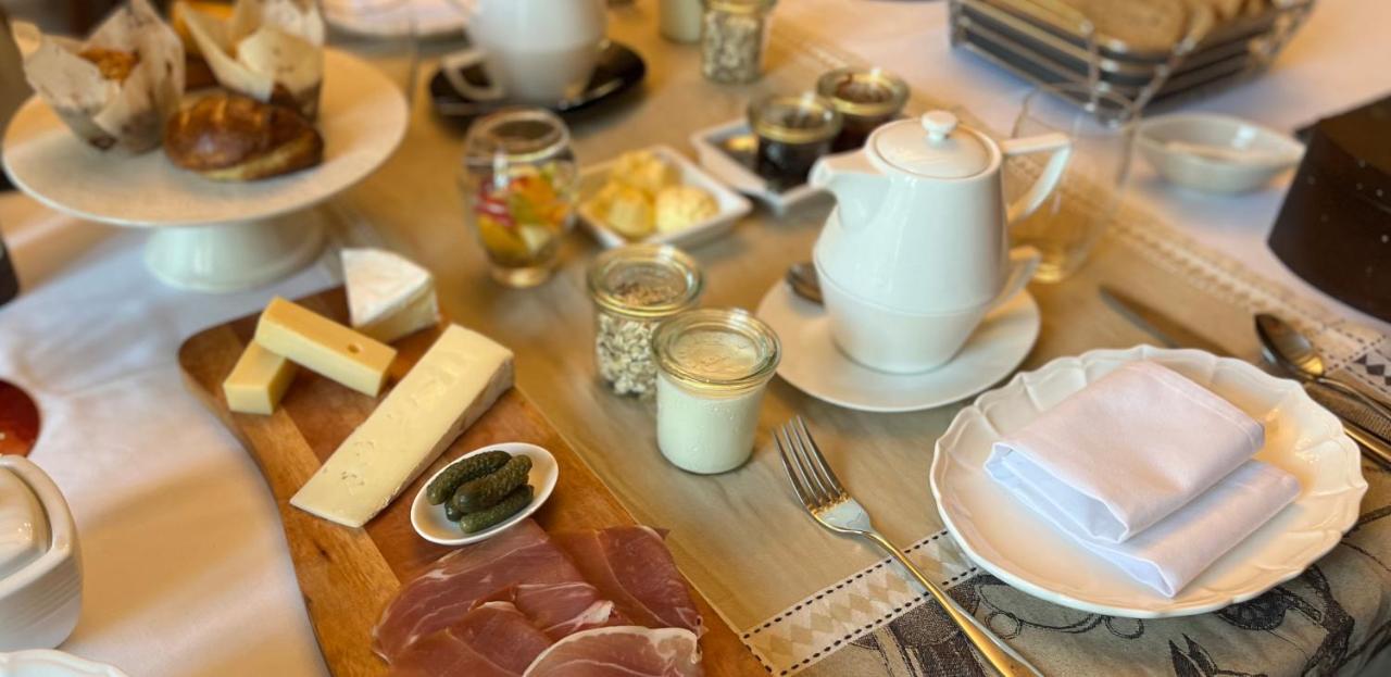 Ancien Haras De La Tour Bed & Breakfast Lamothe-Landerron Екстериор снимка