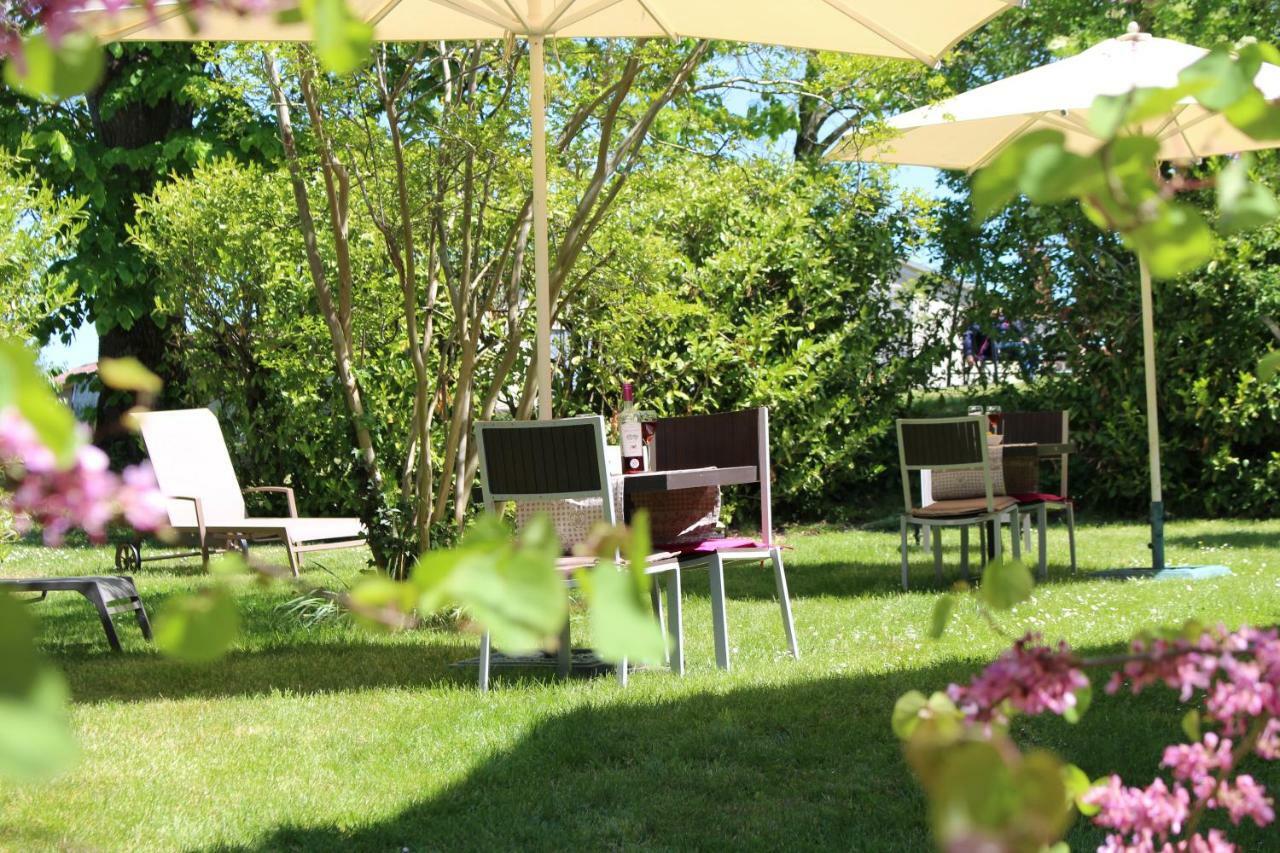 Ancien Haras De La Tour Bed & Breakfast Lamothe-Landerron Екстериор снимка