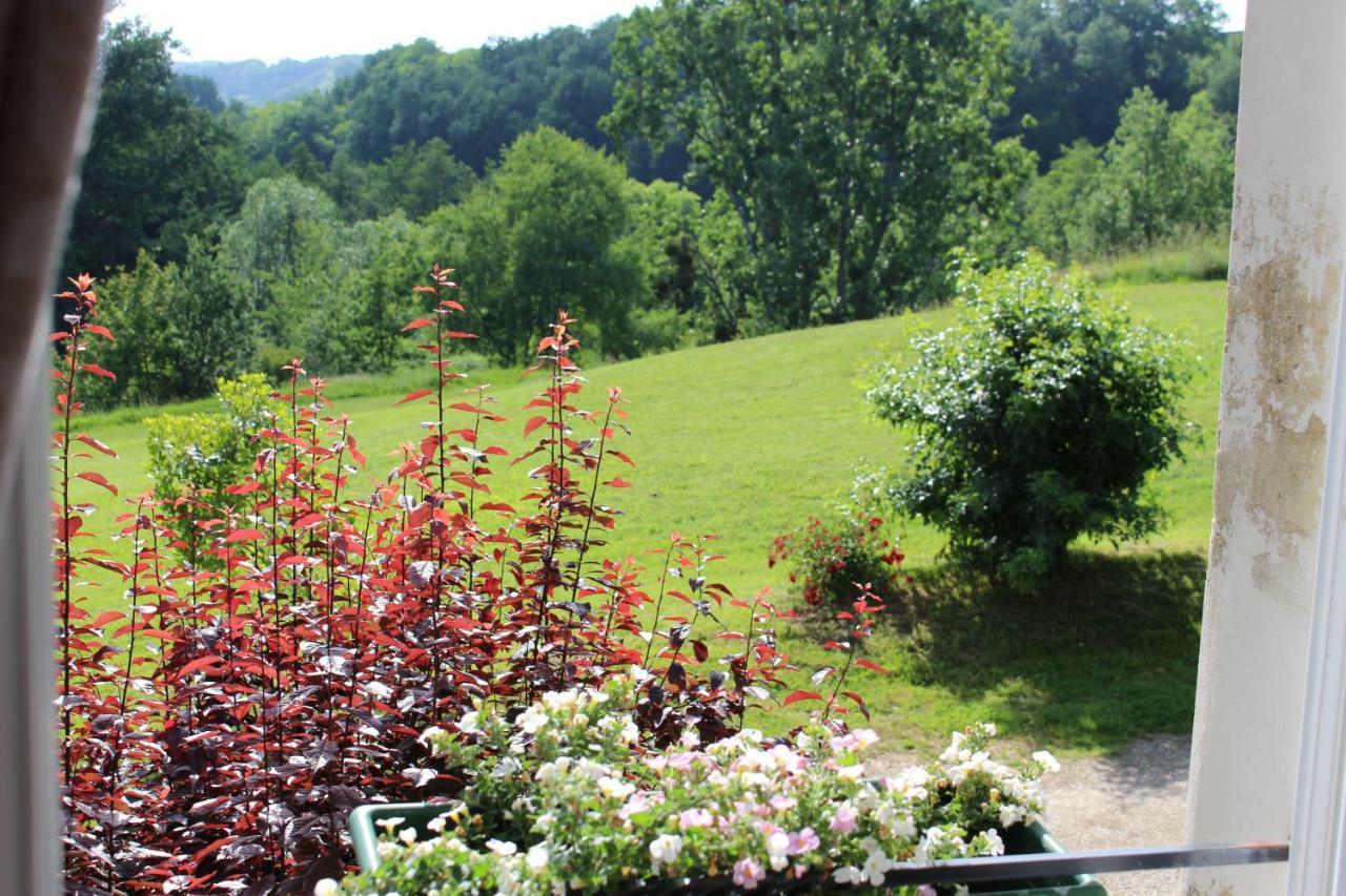 Ancien Haras De La Tour Bed & Breakfast Lamothe-Landerron Екстериор снимка