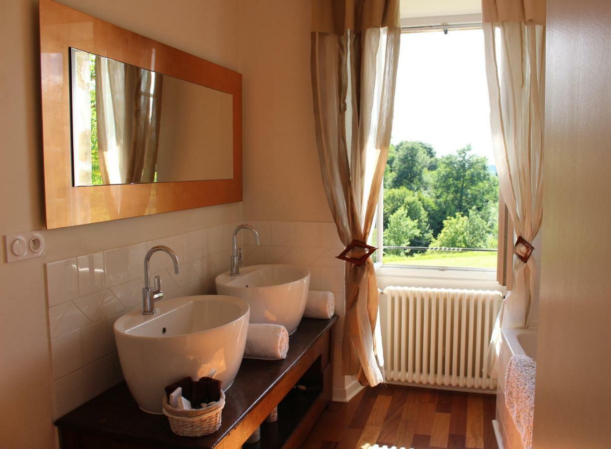 Ancien Haras De La Tour Bed & Breakfast Lamothe-Landerron Екстериор снимка